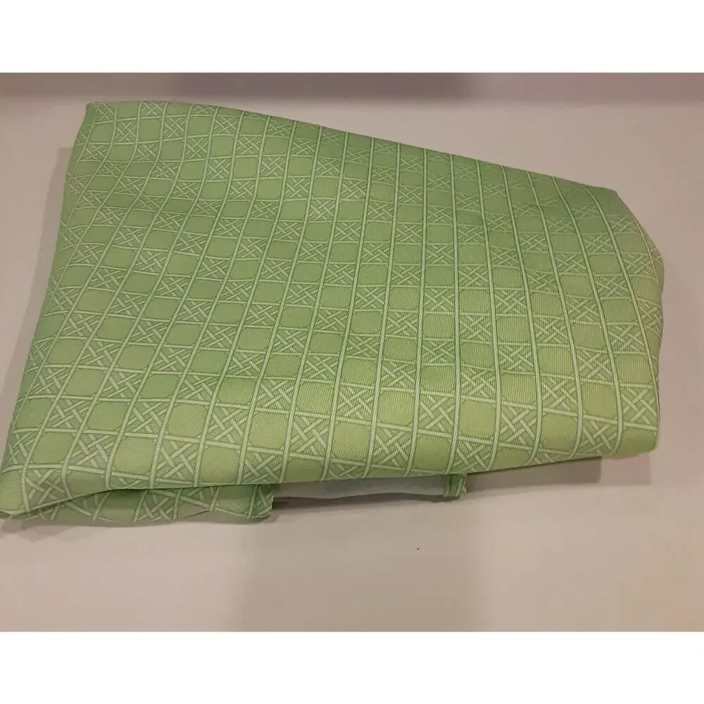 Sandra by Sandra Lee Spring Green & White Tablecloth 68x70